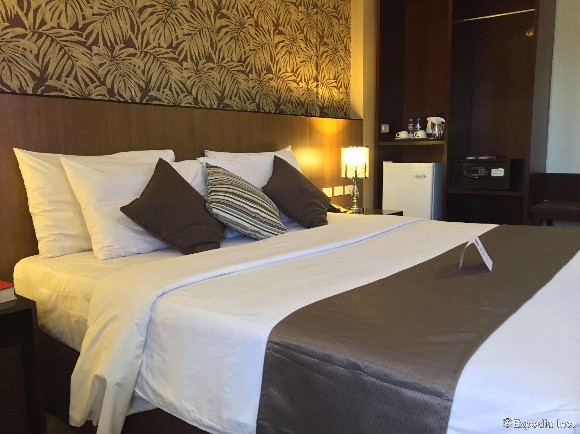 Gt Hotel Bacolod Dış mekan fotoğraf